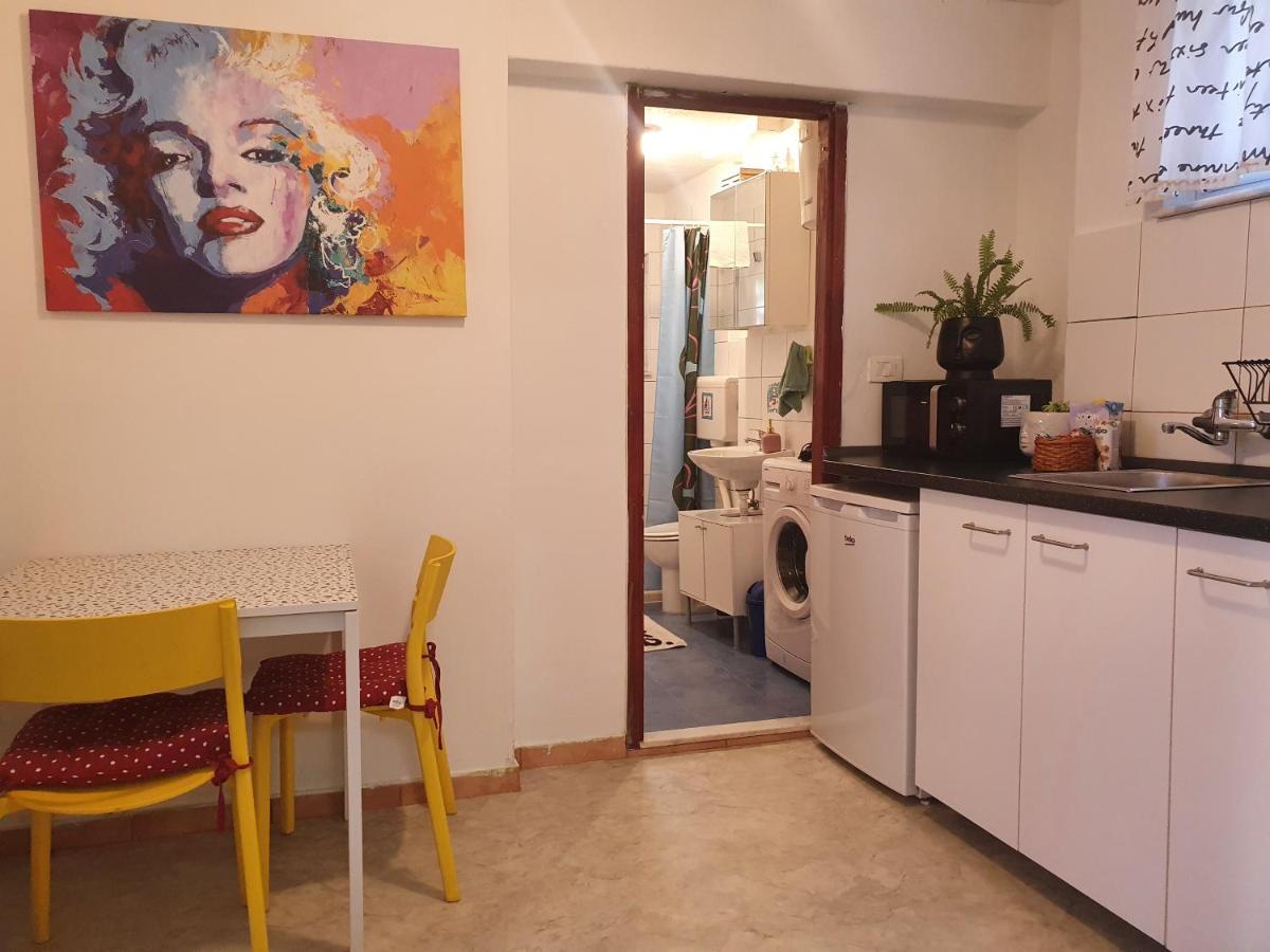 Apartment Perfect Summer Split Bagian luar foto